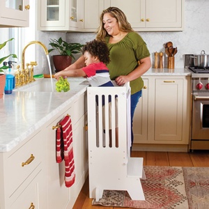 Tour <span class=keywords><strong>d</strong></span>'apprentissage en bois robuste pour tout-petits, style Montessori, marchepied de cuisine avec barrière de sécurité - Product Image 1