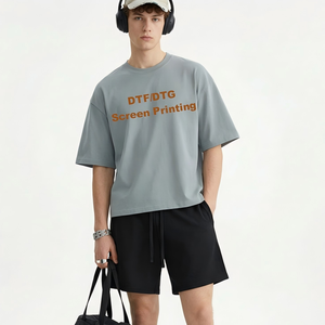 T-shirt homme col rond coupe ample et large 230 GSM 100 % coton, uni, streetwear, personnalisable avec logo sérigraphié - Product Image 1