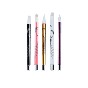 Lot de 5 brosses à ongles en silicone souple personnalisées, avec manche métallique coloré, outil de gravure et de tamponnage, stylo à ongles pour manucure en salon - Product Image 5