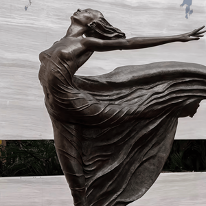 等身大のエレガントなバレエ少女像 ステンレス鋼製 立像 バレエダンサー彫刻 SCブランド 溶接加工 カスタムメイド - Product Image 3