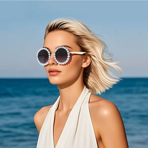 แว่นกันแดดทรงกลมประดับมุกสำหรับผู้หญิงกรอบโลหะป้องกันรังสียูวี 400 ประเภท 3 แว่นกันแดดสีดำ Z20654 - Product Image 3