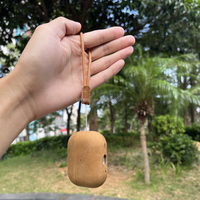 Étui en cuir de vachette Crazy Horse pour Airpods Pro 2, revêtement en cire d'huile véritable, style Indiana Jones, lumière LED visible à l'avant, marron clair