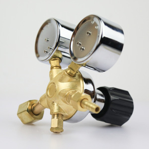 Régulateur de pression d'azote YQD-1 0,6*25MPa en laiton, stabilisateur de pression à une seule étape avec manomètre - Product Image 2
