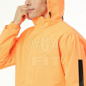Traje de lluvia transpirable para hombre de nuevo estilo 2025, diseño liso a prueba de agua y a un precio razonable - Product Image 5