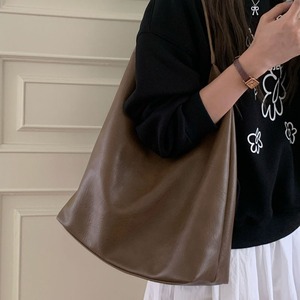 Bolso Tote de Cuero Suave de Gran Capacidad con Cierre Magnético para Uso Diario, Verano 2024 - Product Image 2