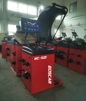 MC-520 d'équilibrage de roue à écran LCD de haute qualité avec localisation laser Machine d'équilibrage de localisateur de pneus de voiture de 28 pouces