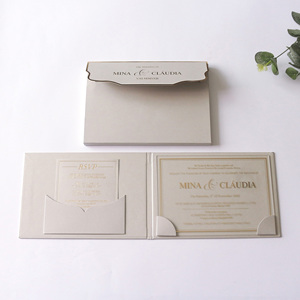 Grand livre à couverture rigide Folio Weeding Invitation Pocket Fold Livret Invitation avec carte en acrylique transparent - Product Image 1