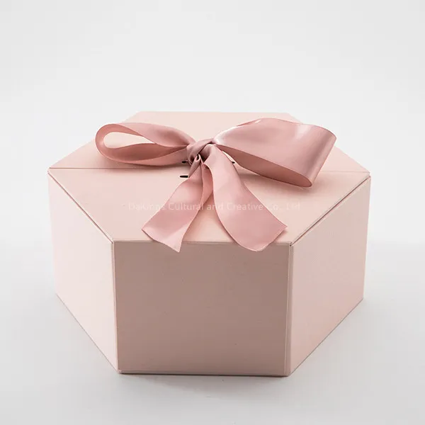 Luxuskartonset Schönheit Rose Ring Schmuck Organisator Samtblumenverpackung Papierbox Druck