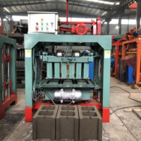 Nouvelle conception, utilisation facile, machine à fabriquer des pavés, machine à fabriquer des briques en ciment, machine à fabriquer des blocs creux pour la construction
