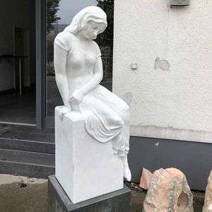 Estatua Decorativa de Jardín, Escultura de Mujer Desnuda en Piedra - Product Image 2
