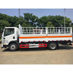 Venta directa <span class=keywords><strong>de</strong></span> fábrica ISUZU 4X2 8 toneladas <span class=keywords><strong>carga</strong></span> cilindro <span class=keywords><strong>de</strong></span> Gas Transporte Camión cerca camión <span class=keywords><strong>de</strong></span> <span class=keywords><strong>carga</strong></span> para mercancías peligrosas - Product Image 2