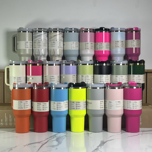 <span class=keywords><strong>Panda</strong></span> Ama Zon Best Seller il famoso marchio <span class=keywords><strong>Panda</strong></span> H2.0 Stan Leys Cup 40oz con manico in acciaio inox Tumbler con manico - Product Image 1