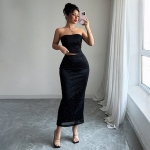 Nouvelle Collection 2026 : Ensemble Deux Pièces Scintillant pour Femme avec <span class=keywords><strong>Haut</strong></span> Bustier <span class=keywords><strong>et</strong></span> Jupe Longue Taille Haute – Idéal Soirées <span class=keywords><strong>et</strong></span> Clubs - Product Image 1