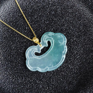 Colgante Ruyi de Jadeíta Natural Azul Agua con Incrustaciones de Oro de 18K, Joyería Femenina, Moda Sencilla, Certificado de Tasación D814 - Product Image 4