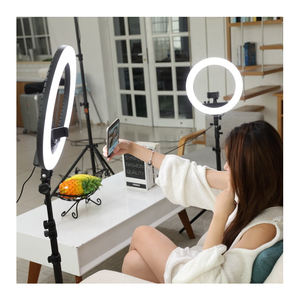 Tik Tok 18 pouces LED Selfie anneau de remplissage lumière de maquillage équipement de Studio de <span class=keywords><strong>photographie</strong></span> pour le streaming pour le maquillage et l'éclairage - Product Image 1