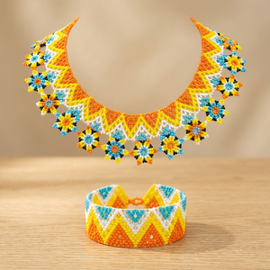 VENTE LES PLUS TENDANCES Collier fleur Huichol pour anniversaire, Noël, mariage, anniversaire de mariage - Product Image 1