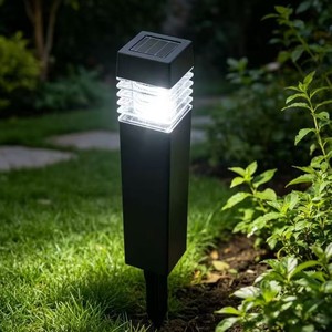 Lampes solaires de jardin étanches à piquer dans le sol, pour extérieur, pelouse, allée, paysage, lumière blanc chaud - Product Image 1