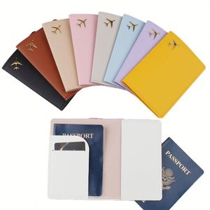 Étui de passeport personnalisable X49 non fini avec porte-cartes en cuir PU pour afficher votre nom – Étui de passeport uni - Product Image 2