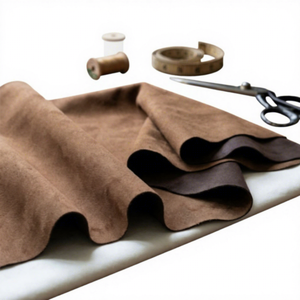 BS International Meilleures ventes Cuir de vachette véritable brillant, pleine fleur, poli, résistant au vent, de haute qualité, accessoire artisanal pour la décoration intérieure - Product Image 1