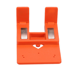 Placa de Fijación Magnética para Bisagras, Plástico ABS Duradero, Caja OEM, Herramienta Auxiliar Portátil para Montaje de Puertas de Gabinetes de Carpintería - Product Image 1