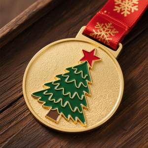 Medaglia Personalizzata Natalizia 2025 in Lega di Zinco Placcata Oro con Stampa UV e Smalto Morbido, <span class=keywords><strong>Souvenir</strong></span> Festivo a Tema Albero - Product Image 4