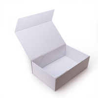 Boîte cadeau magnétique pliable en papier rigide sur mesure pour vêtements, conception gratuite