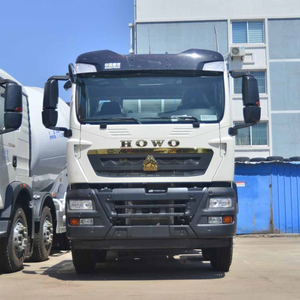 Nouveau camion malaxeur à béton HOWO 8x4 en promotion avec une capacité de chargement élevée 12m³/14m³ pour l'Afrique - Product Image 2