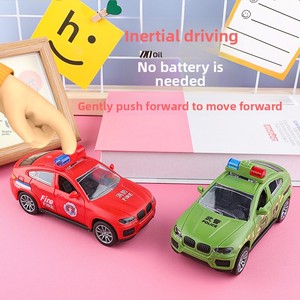 Voiture de <span class=keywords><strong>police</strong></span> sportive en plastique pour enfants, modèle à inertie à l'échelle 1:5, portes ouvrables, cadeau pour la maternelle, vente en gros - Product Image 2