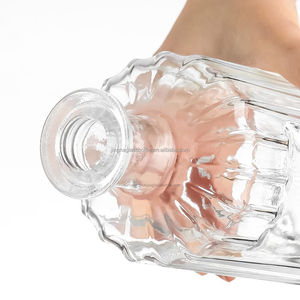 Bouteilles d'alcool en verre de marque privée 700ml 750ml pour whisky vodka tequila <span class=keywords><strong>Gin</strong></span> avec des échantillons gratuits pour les commandes en gros - Product Image 5