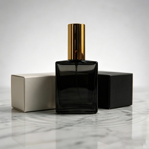 Flacon pulvérisateur de parfum élégant en verre ambré plat, couleur personnalisée, 50 ml et 110 ml, pour soins de la peau et compartiment de parfum en soie - Product Image 4