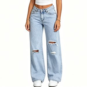 Vente en gros Nouveaux <span class=keywords><strong>Jeans</strong></span> en denim bleu clair déchirés pour femmes, style vintage, taille haute, coupe large, décontractés, unis, pour l'été, personnalisables OEM - Product Image 1