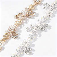 Serre-tête de mariée intégré avec épingles à cheveux, tiare florale en cristal et perles, accessoires de coiffure de mariage argent et or pour les mariées