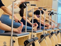 Chaise de Pilates multifonctionnelle professionnelle en érable, équipement de fitness durable, vente en gros, offre spéciale