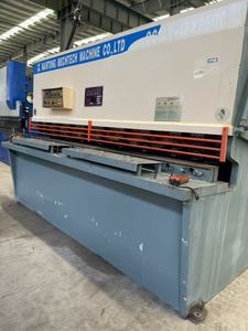 Cisaille à guillotine hydraulique 12 mm, machine de cisaillement hydraulique à bas prix, machine de cisaillement de Guangzhou - Product Image 6