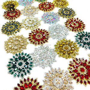 <span class=keywords><strong>Applique</strong></span> florale 3D en forme de chaîne, ornée de strass en <span class=keywords><strong>verre</strong></span> colorés personnalisables, à coudre, vente en gros - Product Image 4