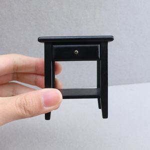 1:12 인형의 집 장식품 모던 미니멀리스트 블랙 원목 침대 옆 테이블 거실 사이드 캐비닛 - Product Image 3