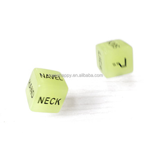 Dados de amor eróticos tallados con letras inglesas luminosas de alta calidad, dados de pareja Sexual divertidos, dados de amor duraderos, Juguetes <span class=keywords><strong>sexuales</strong></span> - Product Image 3