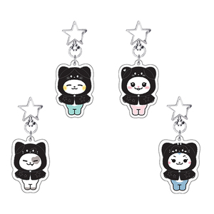 Vente en gros : Nouvelle série Idol Yeji Lia Ryujin Chaeryeong Yuna – Porte-clés et pendentif de sac en acrylique imprimé UV, motif dessin animé tendance, identique - Product Image 2