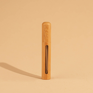 Hot bán 5ml/10ml Rỗng Mỹ phẩm tre + PP nhựa Son môi Ống container với nắp Tre và biểu tượng tùy chỉnh - Product Image 4