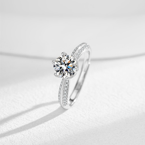 Trendy op maat gemaakte 925 sterling zilveren verlovingsringen met briljant geslepen moissanite voor vrouwen - Product Image 5