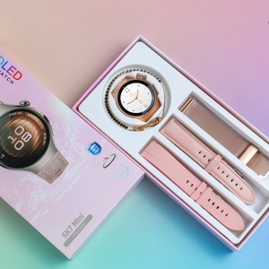 2025 nuevo reloj inteligente para dama regalo con 3 correas 1 pulsera Mini reloj inteligente de alta calidad Fitness reloj inteligente Seguimiento de salud - Product Image 1