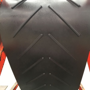Madencilik kalıplama işleme hizmeti ocağı için kaya çakıl için özel 10M-500M uzunluk v-tipi kauçuk Chevron konveyör bant - Product Image 3