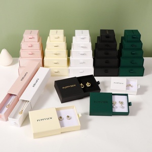 Boîte d'emballage de bijoux de luxe faite à la main avec logo personnalisé et motif uni pour collier, bague, boucles d'oreilles, boîte pour la Saint-Valentin - Product Image 6