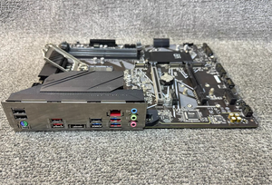 เมนบอร์ดเกมมิ่ง GA Z590 UD ขายดี พร้อมหน่วยความจำ 128 GB LGA1200 รองรับซีพียูซีรีส์ Core รุ่นที่ 11 และ 10 - Product Image 4