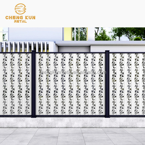 Ringhiera per Balcone in Acciaio Inox <span class=keywords><strong>con</strong></span> Automazione Motorizzata, Design Moderno, 30 Anni di Esperienza nel Settore, Sicurezza per Villa, Artigianato da Giardino - Product Image 4