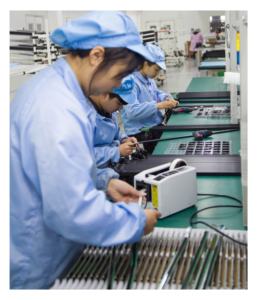 หน้าจอสัมผัสอินฟราเรดขนาดใหญ่ 86 นิ้ว ถึง 800 นิ้ว พร้อมกรอบและจุดสัมผัส 32 จุด สำหรับเครื่องเล่นเกม/ไวท์บอร์ด/ทีวี - Product Image 6