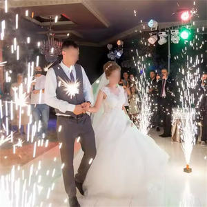 جهاز إطلاق تأثيرات المسرح اللاسلكي ذو 4 قنوات مع حقيبة تخزين - نافث للورق الملون/الدخان للحفلات والأعراس - Product Image 6