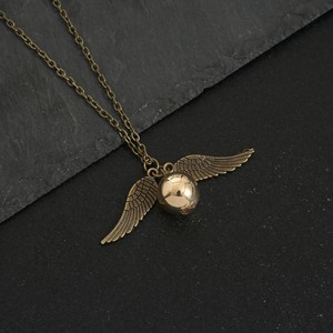 Collar Vintage de la <span class=keywords><strong>Snitch</strong></span> Dorada con Alas, Joyería para Fanáticos de la Película, Regalo para Niños y Adolescentes, Colgante de la Bola de Quidditch, Accesorios de Cosplay - Product Image 3