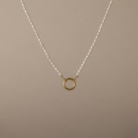 Collier unisexe tendance en acier inoxydable inaltérable plaqué or 18 carats avec chaîne à maillons opale, fermoir poussoir et perle d'eau douce personnalisable