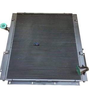 Radiateur de machines de construction avec réservoir d'eau 13F91000 pour pièces d'excavatrice DH500-7 - Product Image 1